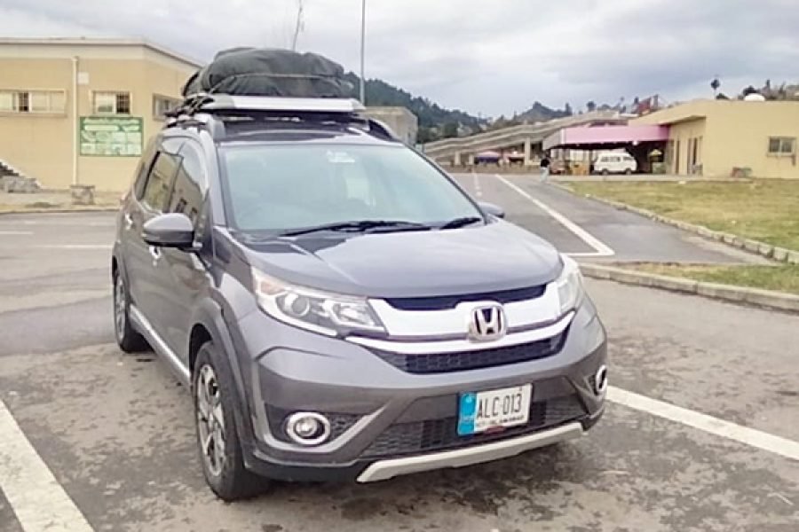 rent a honda brv in skardu